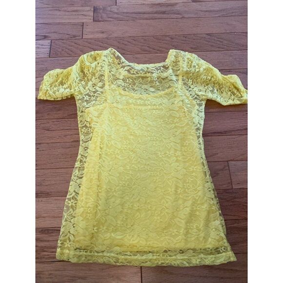 Bobbie Brooks women's yellow lace short sleeve with under tank top size small - Picture 9 of 10